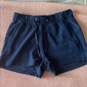 NWOT lulu lemon on the fly shorts!